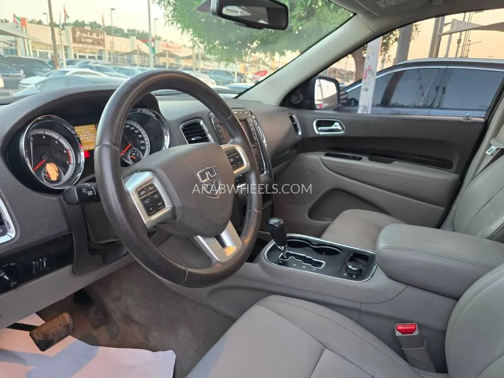 Dodge Durango 2013 for Sale in Sharjah Image-3