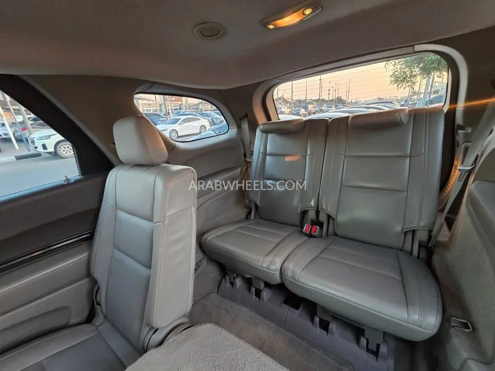 Dodge Durango 2013 for Sale in Sharjah Image-23