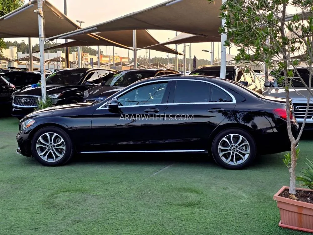 Mercedes Benz C Class 2018 for Sale in Sharjah Image-17