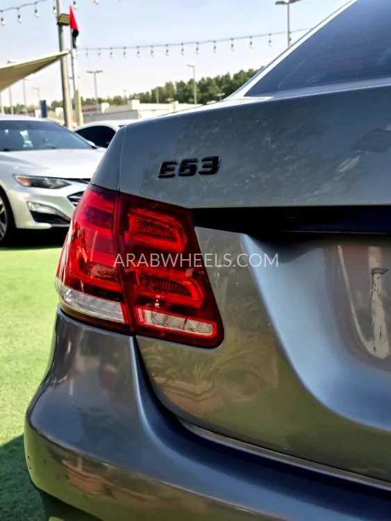Mercedes Benz E Class 2014 for Sale in Sharjah Image-3