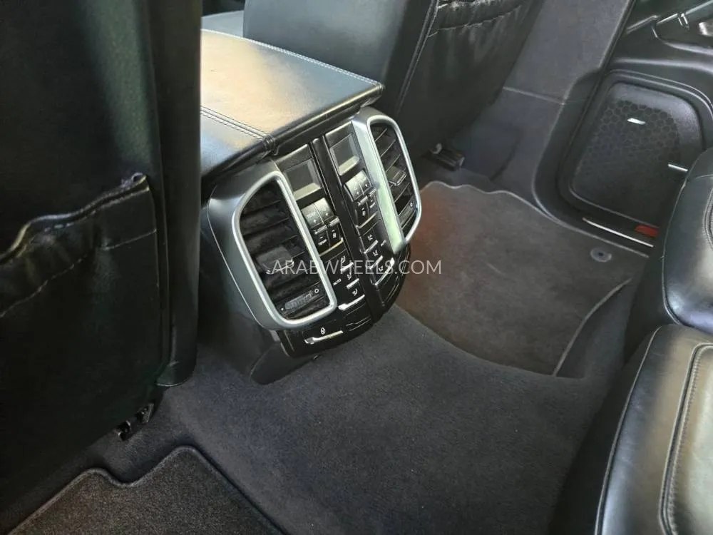 بورشه كايين 2013 for Sale in الشارقة Image-13