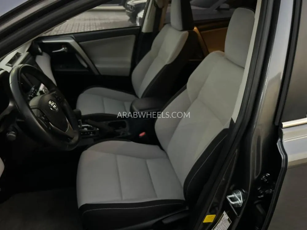Toyota Rav4 2018 for Sale in Ras Al Khaimah Image-10
