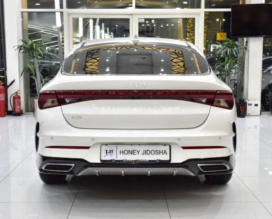 Kia K5 2023 for Sale in Dubai Image-5