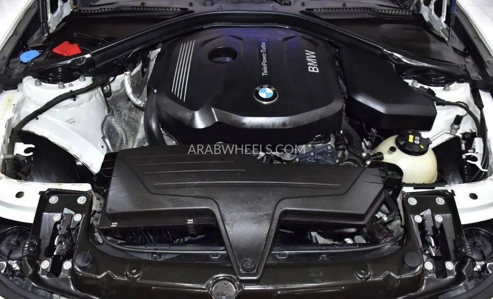 BMW 3 series 2017 for Sale in Dubai Image-15