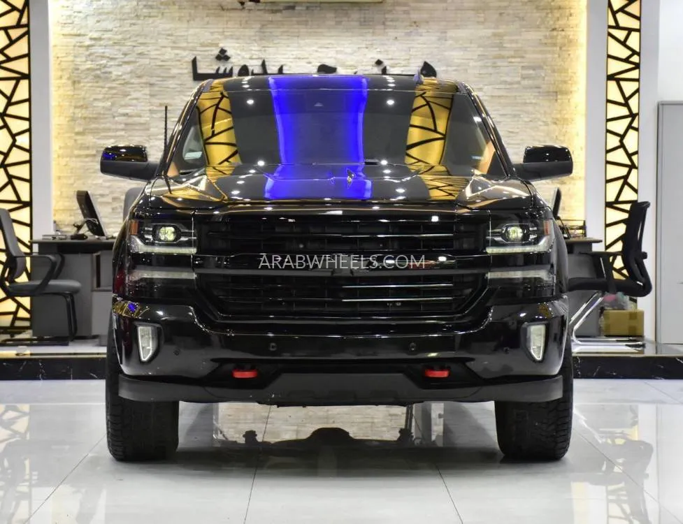 Chevrolet Silverado 2017 for Sale in Dubai Image-2