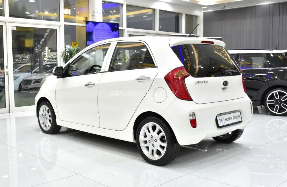 Kia Picanto 2015 for Sale in Dubai Image-7