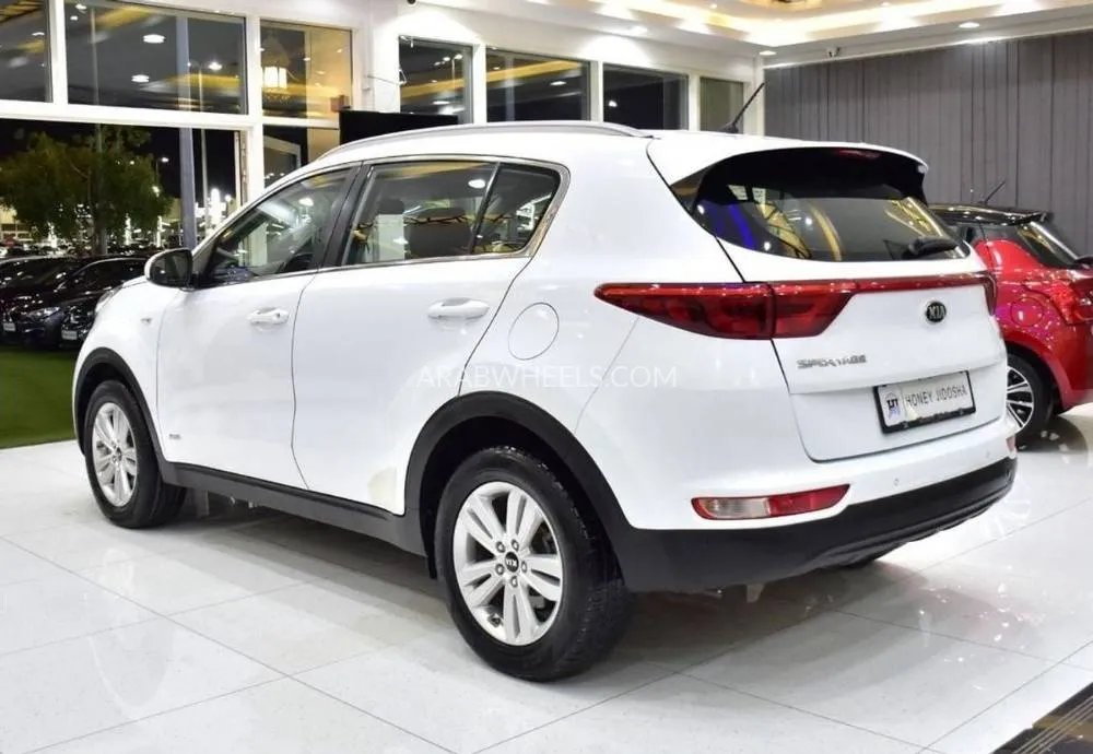 Kia Sportage 2017 for Sale in Dubai Image-7