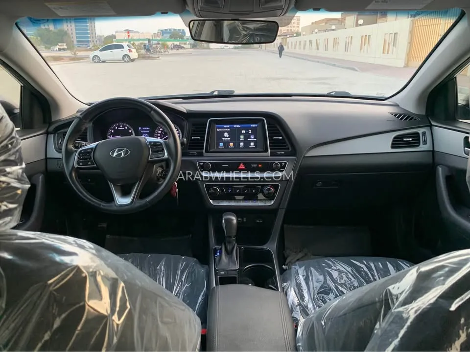 هيونداي سوناتا 2018 for Sale in الشارقة Image-6