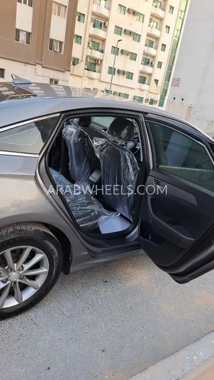 هيونداي سوناتا 2018 for Sale in الشارقة Image-9