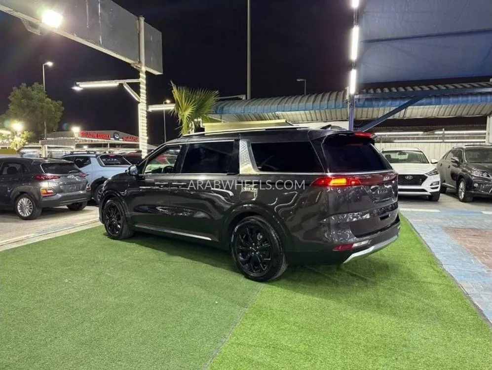 Kia Carnival 2021 for Sale in Ajman Image-4
