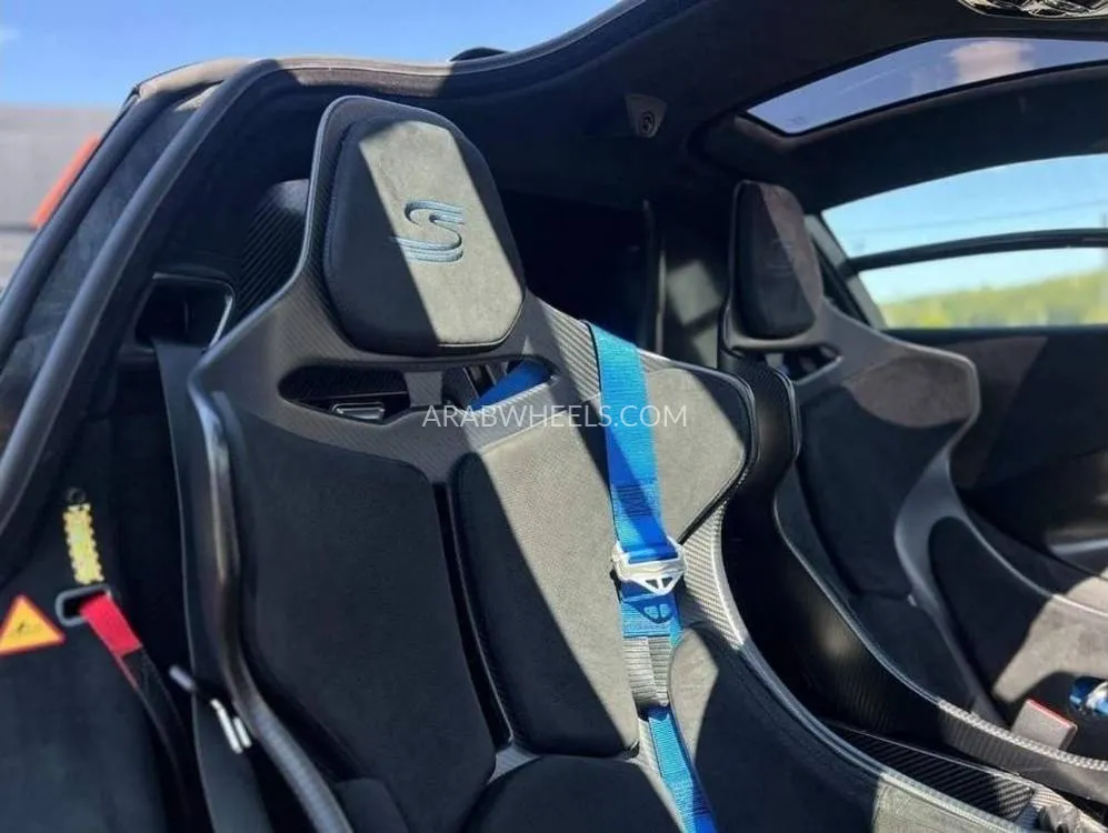 McLaren Senna 2018 for Sale in Dubai Image-3