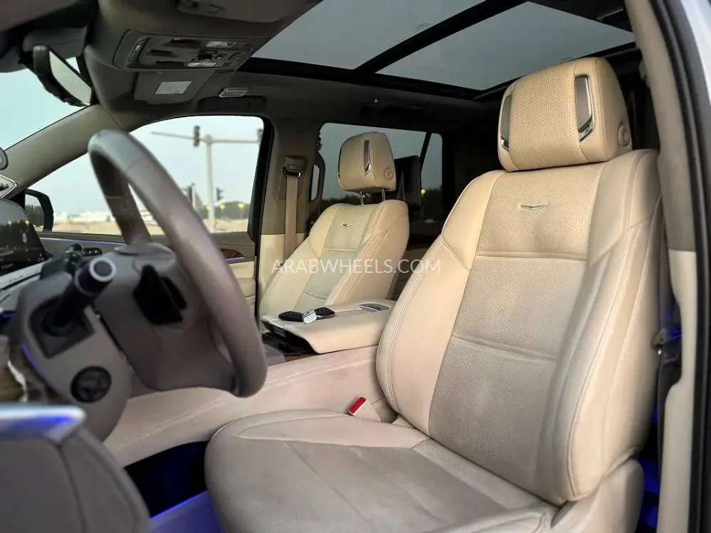 Cadillac Escalade 2023 for Sale in Sharjah Image-9