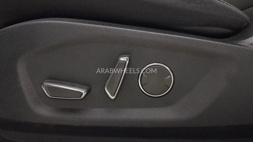 Ford Edge 2019 for Sale in Dubai Image-22