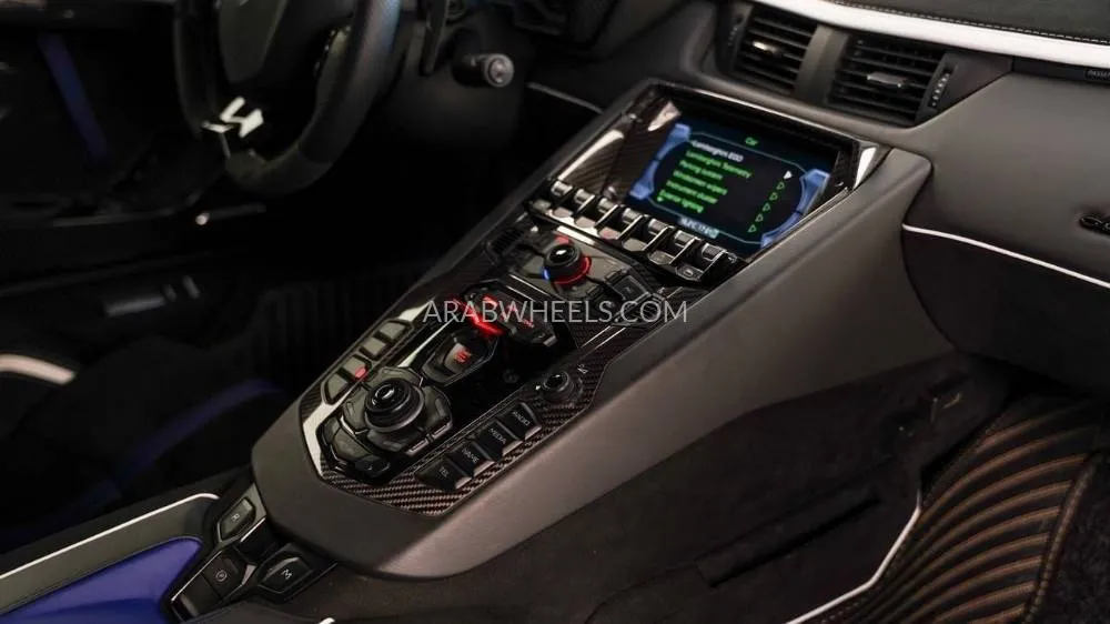 Lamborghini Aventador 2019 for Sale in Dubai Image-10