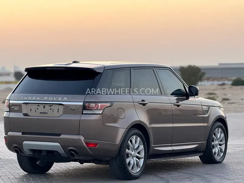 لاند روفر رينج روفر سبورت 2016 for Sale in الشارقة Image-5