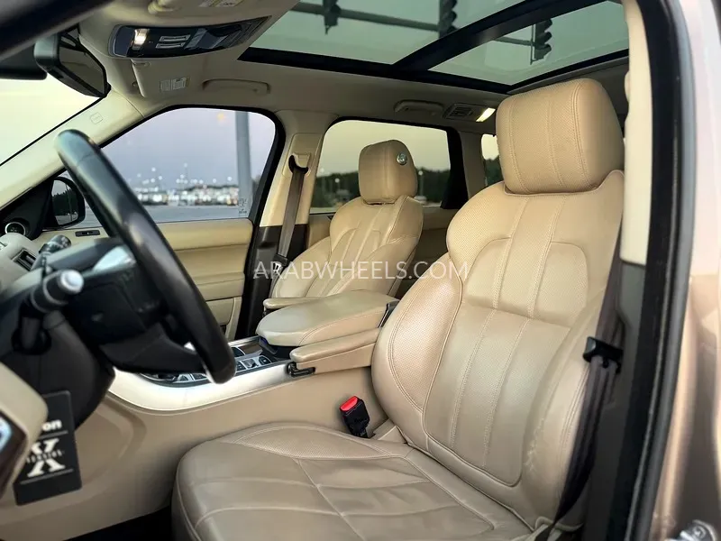 لاند روفر رينج روفر سبورت 2016 for Sale in الشارقة Image-8