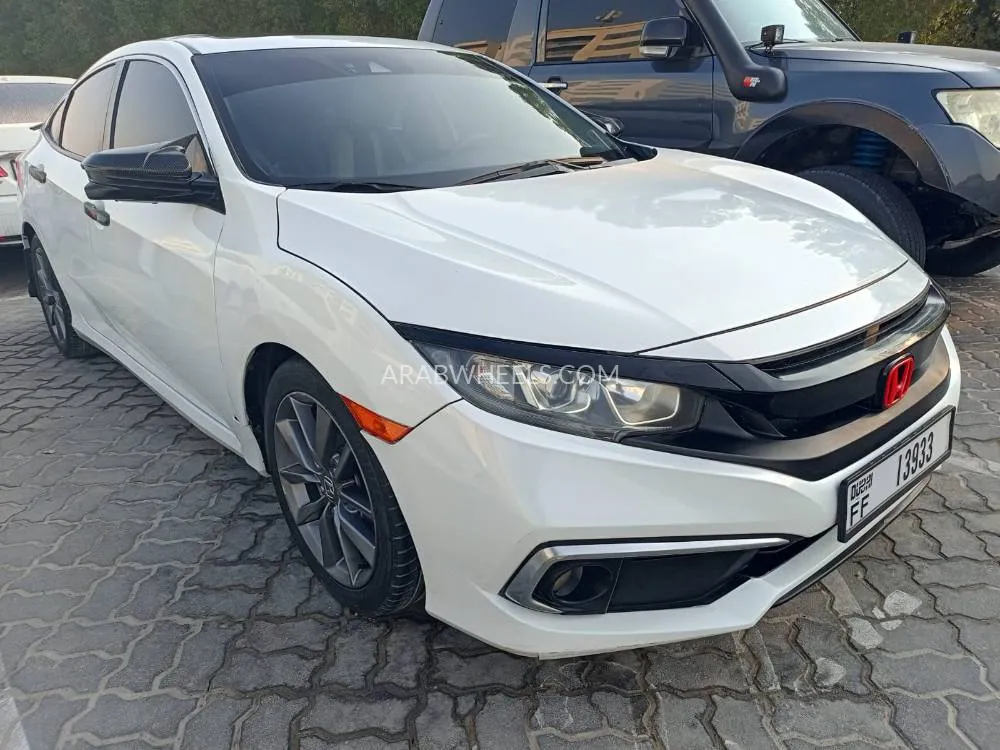 Honda Civic 2019 for Sale in Dubai Image-2