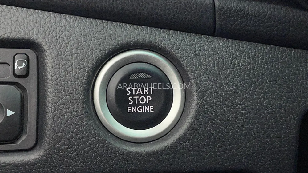 Mitsubishi Montero Sport 2023 for Sale in Dubai Image-21