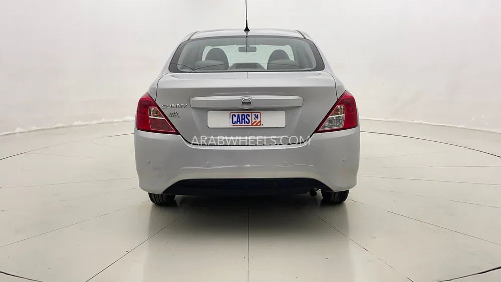 Nissan Sunny 2023 for Sale in Dubai Image-4