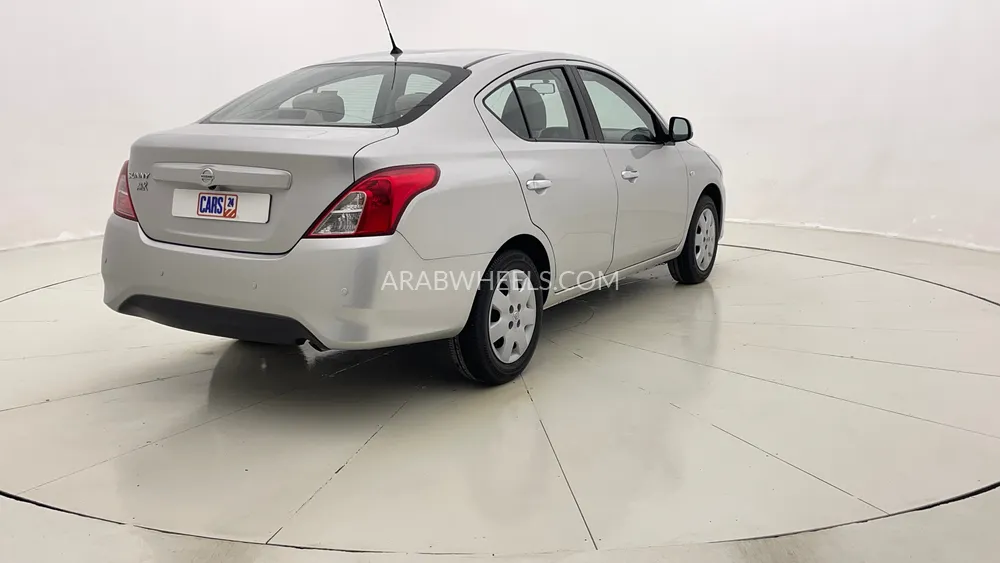 Nissan Sunny 2023 for Sale in Dubai Image-3