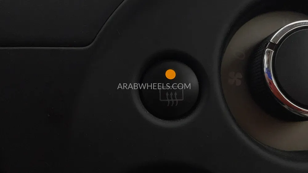 Nissan Sunny 2023 for Sale in Dubai Image-32