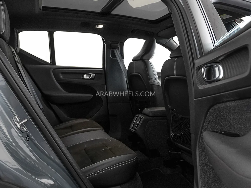 Volvo XC40 2022 for Sale in Dubai Image-14