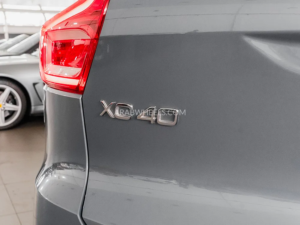 Volvo XC40 2022 for Sale in Dubai Image-16