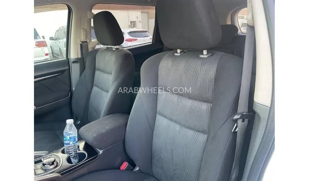 ميتسوبيشي باجيرو 2017 for Sale in دبي Image-20