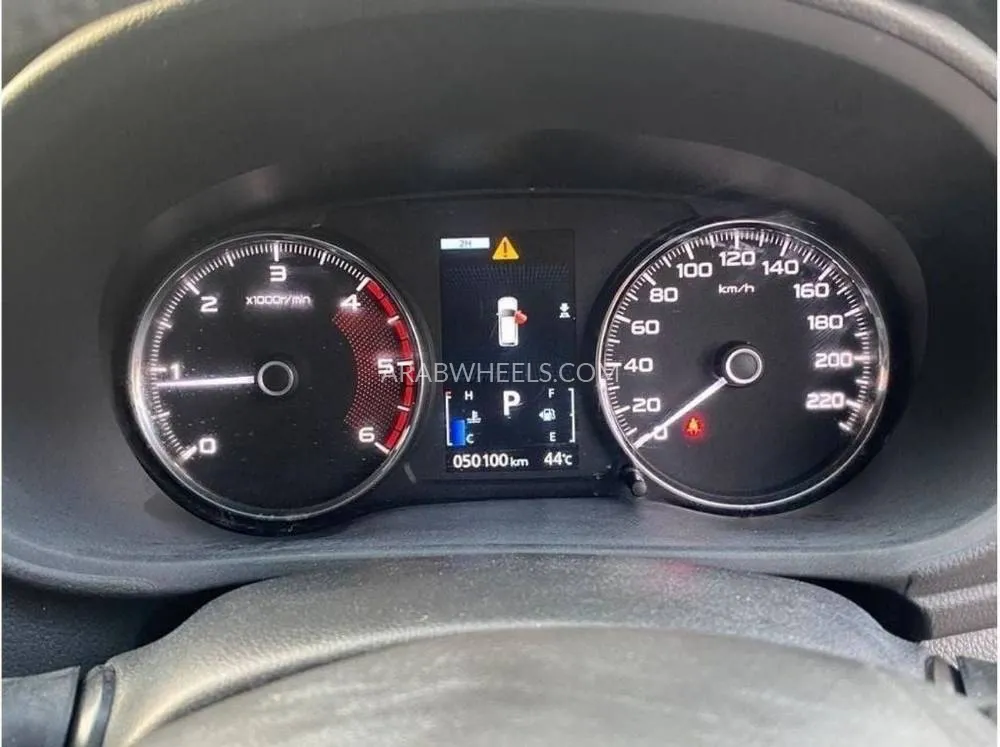 ميتسوبيشي باجيرو 2017 for Sale in دبي Image-15