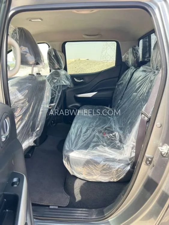 Nissan Navara 2017 for Sale in Dubai Image-20