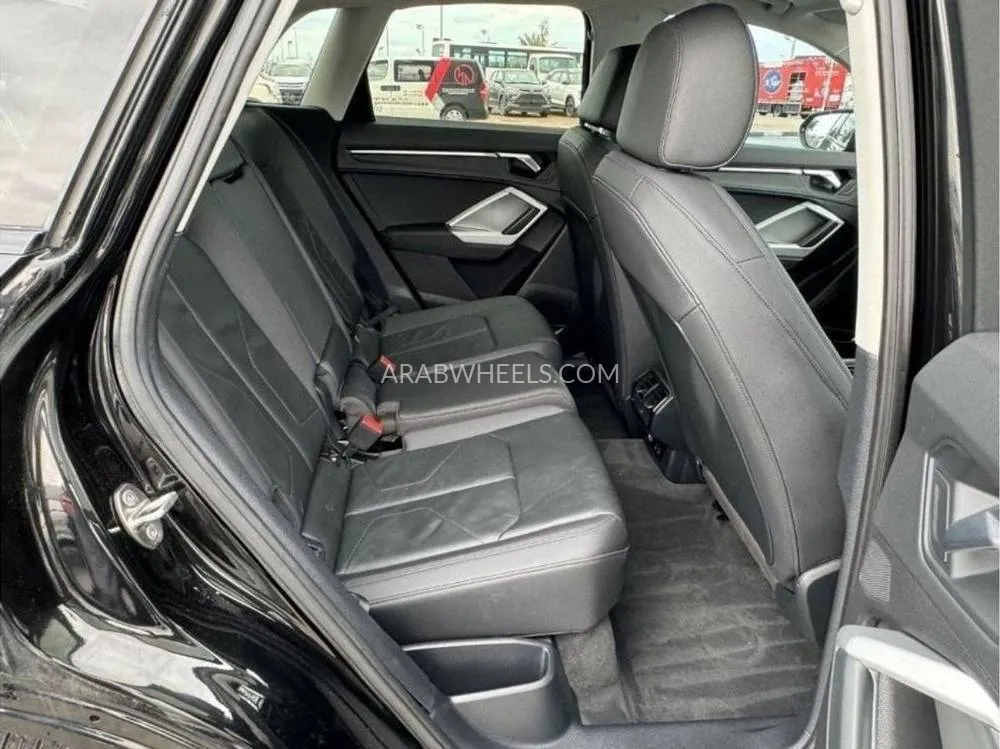 Audi Q3 2020 for Sale in Dubai Image-14