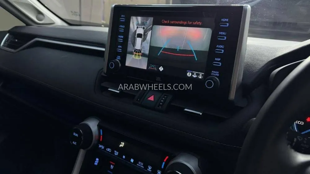 Toyota Rav4 2022 for Sale in Dubai Image-11