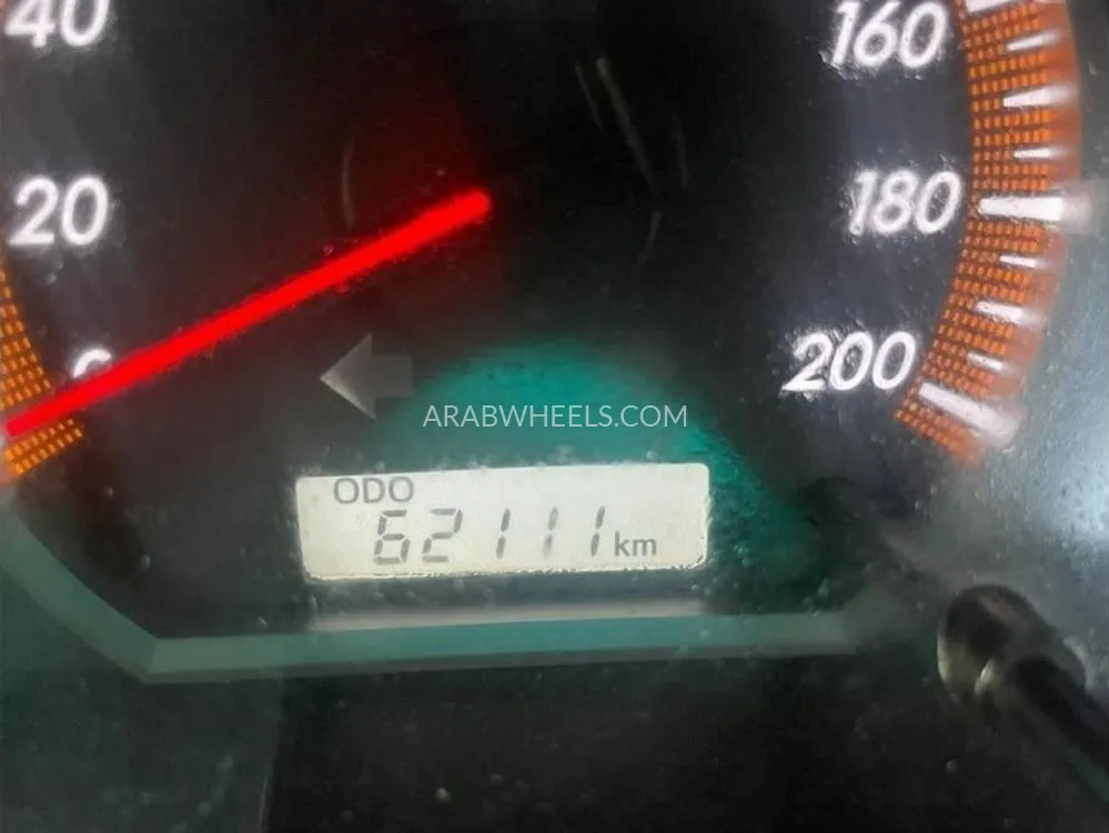 Toyota Hilux 2014 for Sale in Dubai Image-19