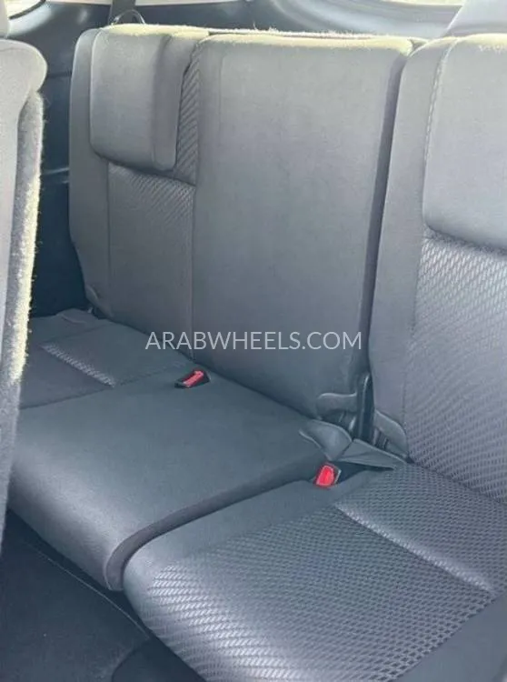 Toyota Kluger 2019 for Sale in Dubai Image-12