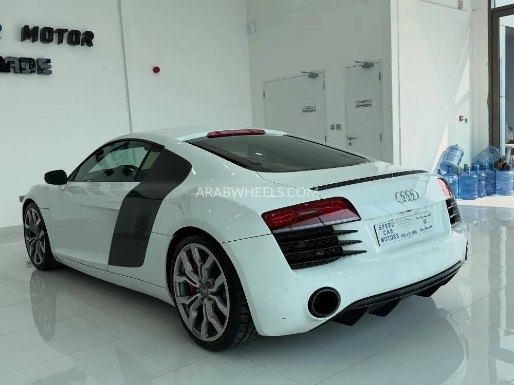 Audi R8 2014 for Sale in Abu Dhabi Image-9