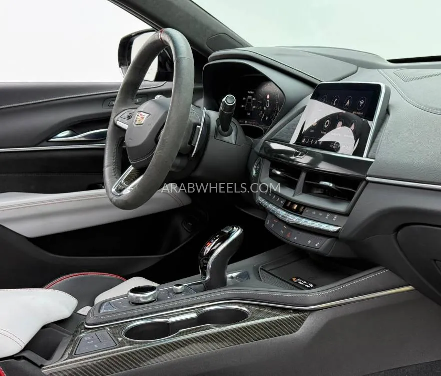 Cadillac CT4 V Blackwing 2023 for Sale in Dubai Image-27