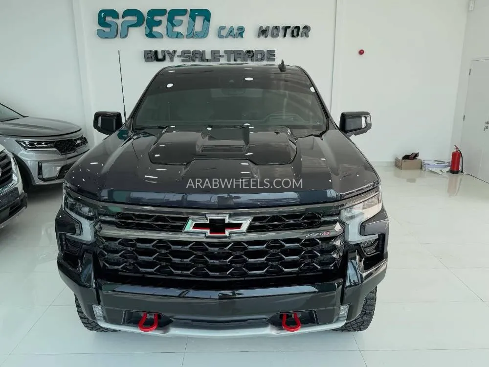 Chevrolet Silverado 2024 for Sale in Abu Dhabi Image-2