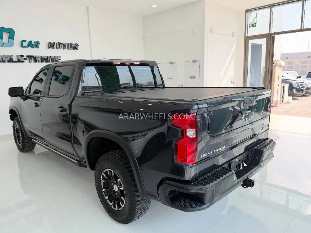 Chevrolet Silverado 2024 for Sale in Abu Dhabi Image-14