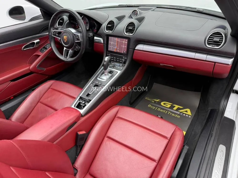 بورشه بوكستر 2018 for Sale in دبي Image-14