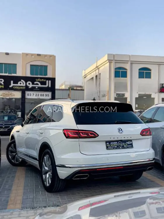 Volkswagen Touareg 2018 for Sale in Abu Dhabi Image-4