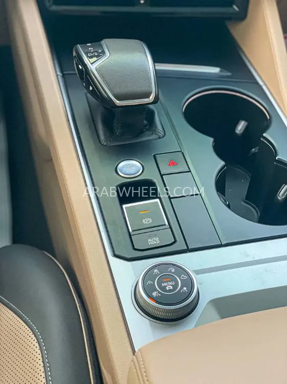 Volkswagen Touareg 2018 for Sale in Abu Dhabi Image-11