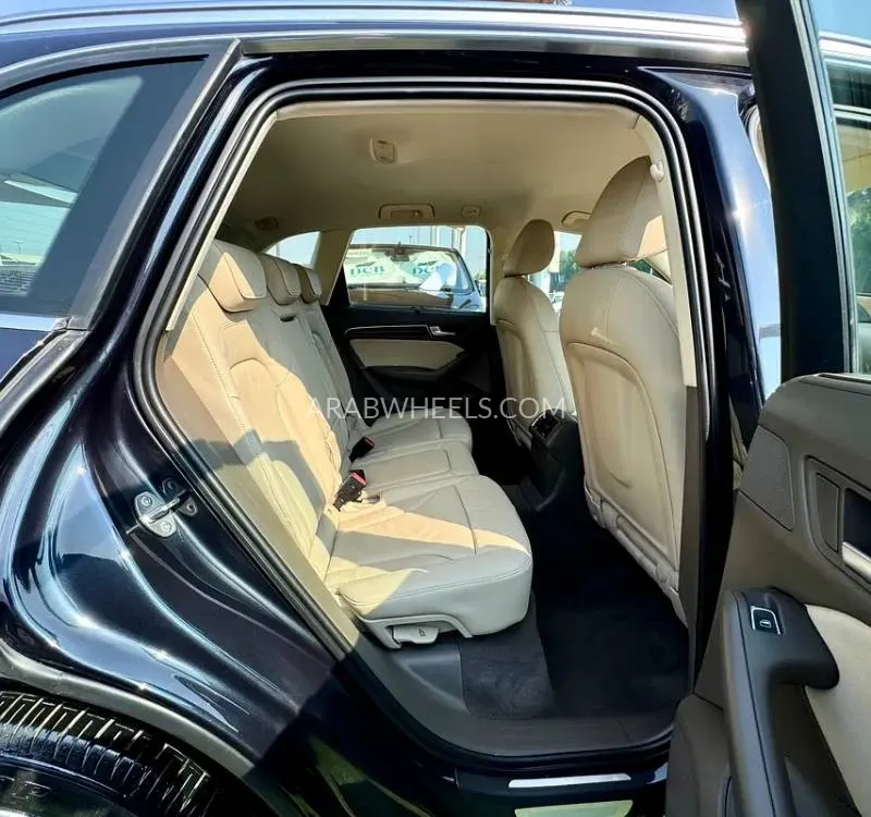 أودي Q5 2015 for Sale in الشارقة Image-18