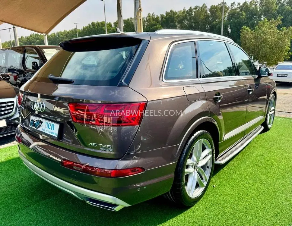 Audi Q7 2016 for Sale in Sharjah Image-5