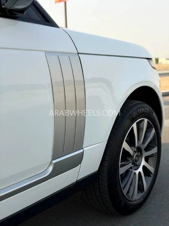 Land Rover Range Rover Evoque 2015 for Sale in Sharjah Image-9
