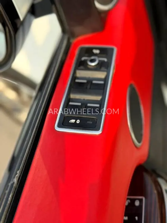 Land Rover Range Rover Evoque 2015 for Sale in Sharjah Image-16