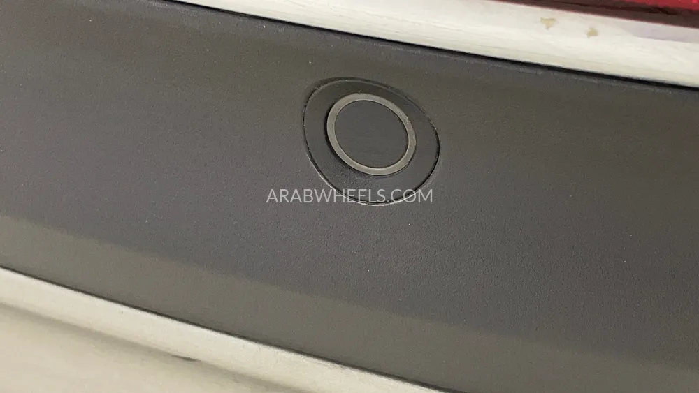 إم جي RX8 2023 for Sale in دبي Image-33