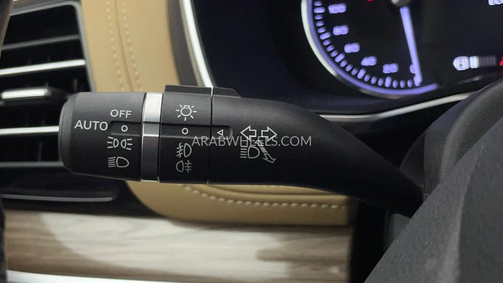 إم جي RX8 2023 for Sale in دبي Image-41