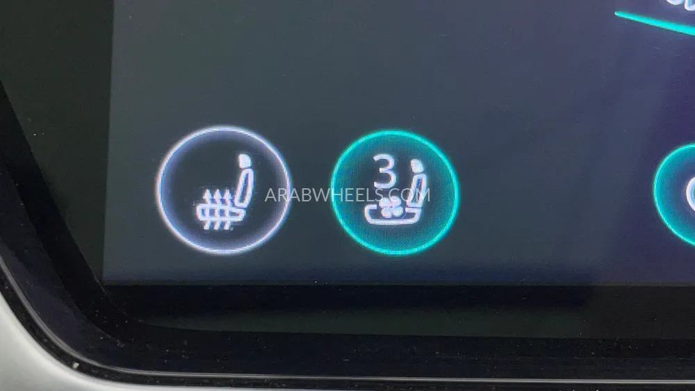 إم جي RX8 2023 for Sale in دبي Image-55