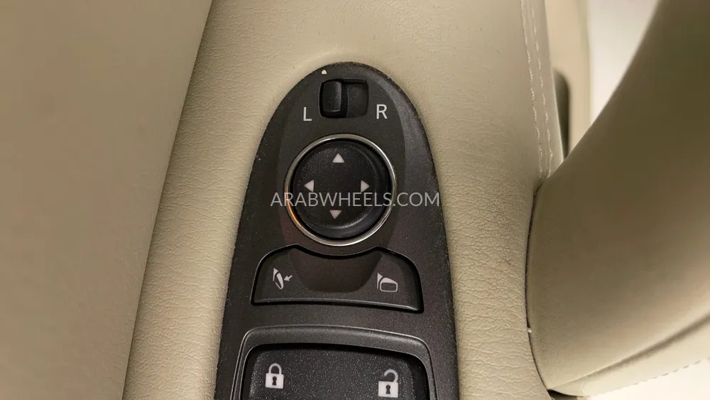 Nissan Patrol 2018 for Sale in Dubai Image-47