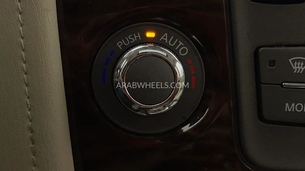 Nissan Patrol 2018 for Sale in Dubai Image-54